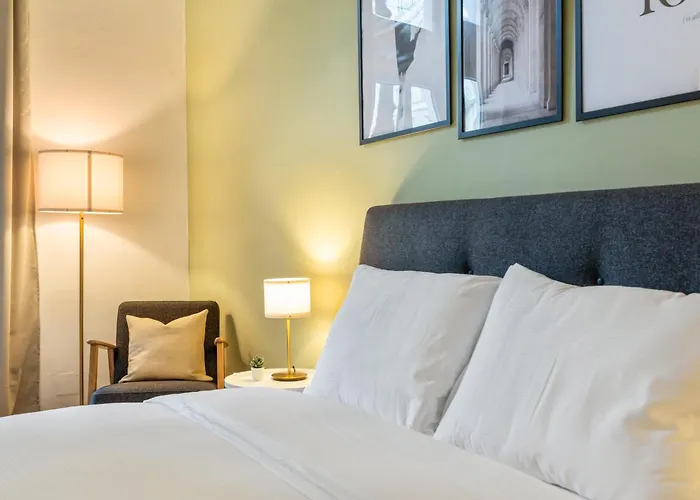 2 Bed Rooms I 82 M2 I Comfy I 160 Mbit Wifi